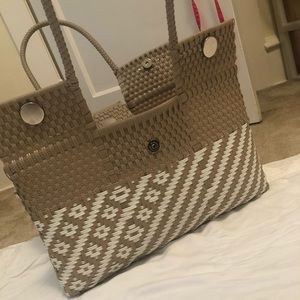 Woven tote